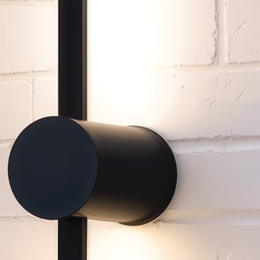 Applique LED Angelique 24W Nero Bianco Applique per interni Titolo predefinito Alessandro Design
