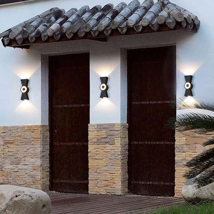 Lampada da parete per esterno a LED AX161, 7W, Metallo, Nero Lampada da parete per esterno Titolo predefinito Alessandro Design