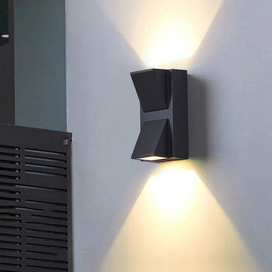 Lampada da parete a LED per esterni Scarlet, 6W, nero, metallo, IP65, 3000K Lampada da parete per esterni Titolo predefinito Alessandro Design