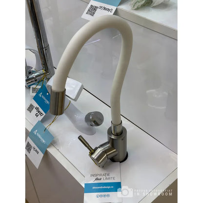 Rubinetto con tubo flessibile, acciaio inossidabile SUS304, satinato e bianco, CF025WH Rubinetti da cucina Titolo predefinito Alessandro Design