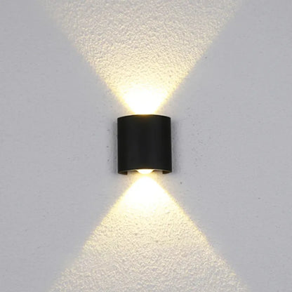 Fantas Lampada da Parete a LED per Interni ed Esterni, 2 Sorgenti x 1W, IP65, Metallizzato, Nero, 3000K Lampada da Parete per Esterno Titolo predefinito Alessandro Design