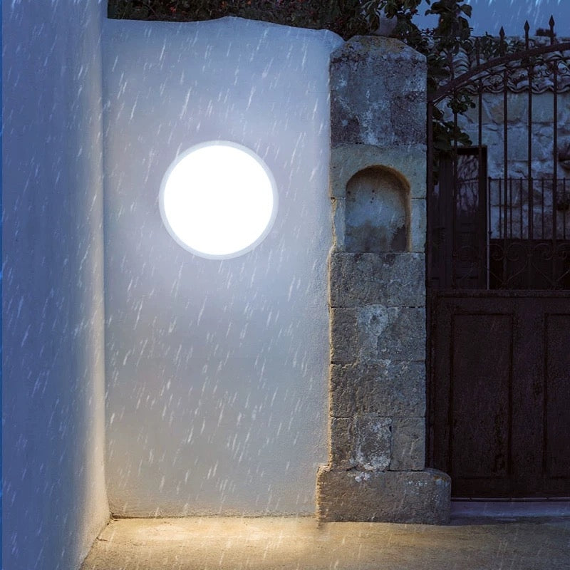 Lampada da Parete per Esterno a LED AX310/162WH, Luce Calda 3000K, Diametro 16,2 cm, IP65, Lampada da Parete per Esterno Bianca Titolo predefinito Alessandro Design