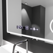 Specchio rettangolare a LED, 80x60 cm, Riflesso MotionGlow Marcello, sistema antiappannamento, orologio e termometro, lente d'ingrandimento cosmetica, Specchi Marcello dimmerabili Titolo predefinito Alessandro Design