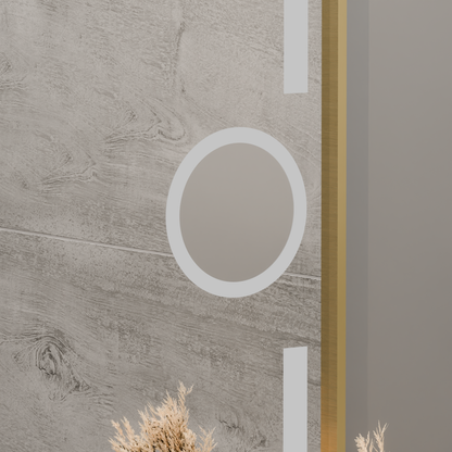 Specchio rettangolare a LED, 60x80 cm, Eclat MotionGlow Marcello, sistema antiappannamento, orologio e termometro, lente d'ingrandimento cosmetica, dimmerabile, cornice oro spazzolato Marcello Mirrors Titolo predefinito Alessandro Design