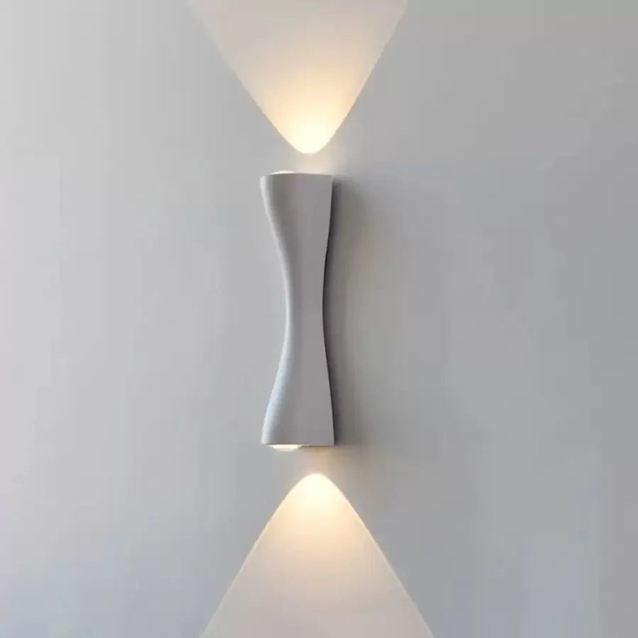 Lampada da parete per esterno LED Augustine 6W Lampada da parete per esterno bianca Titolo predefinito Alessandro Design