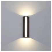 Lampada da parete a LED per esterni Berfin, 7W, 3000K, Nero, Lampada da parete per interni in metallo Titolo predefinito Alessandro Design