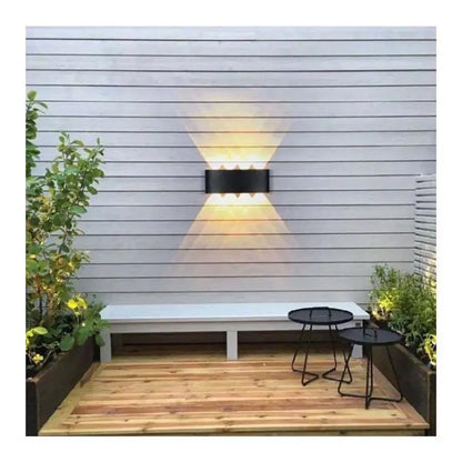 Fantas Lampada da Parete LED per Esterno e Interno, 8 Sorgenti x 1W, IP65, Metallizzato, Nero, 3000K Lampade da Parete per Esterno Titolo predefinito Alessandro Design