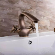 Rubinetto per lavabo a collo di cigno, metallo, oro antico, OD/2045 Rubinetti per il bagno Titolo predefinito Alessandro Design