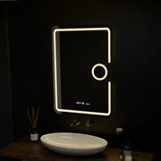 Specchio rettangolare a LED, 50x70 cm, Eclat MotionGlow Marcello, sistema antiappannamento, orologio e termometro, lente d'ingrandimento cosmetica, specchi Marcello dimmerabili Titolo predefinito Alessandro Design