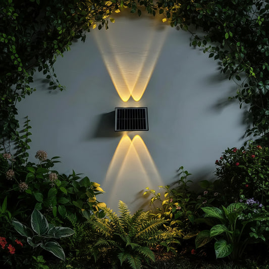 Lampada da Parete per Esterno Solaris a LED, 4 Sorgenti Luminose, Luce Calda, Lampada da Parete per Esterno Nera Titolo predefinito Alessandro Design