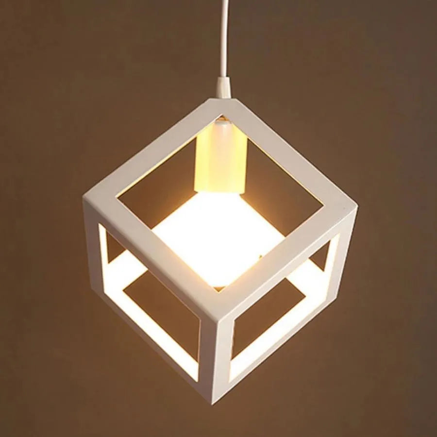 Lustre Form Cube, STRUKTUR Cluster, 3xE27, Bianco, Metallo Lustre Industrial Titolo predefinito Alessandro Design