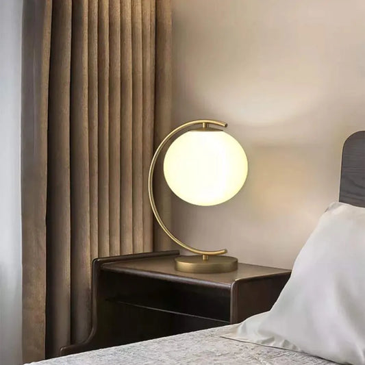 Veioza Olimpia 1x E27, Oro Veioze & Lampadare Titolo predefinito Alessandro Design